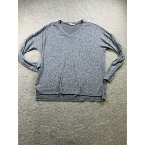 Caution To The Wind Womens Size‎ M Heathered Gray Long Sleeve V Neck Shirt